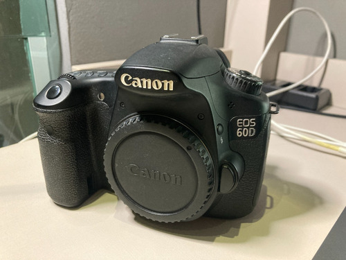 Camera Canon 60d Impecável Seminova Corpo