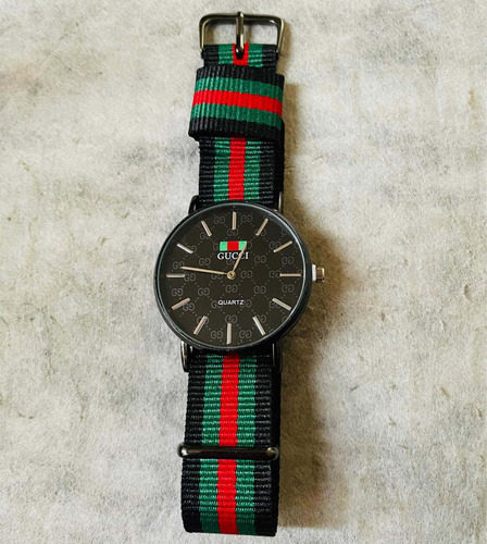 Reloj Tipo Gucci Color Negro