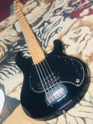 Bajo Sub Sterling Ray 5 By Music Man