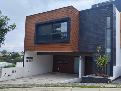 Oportunidad: Casa En Venta Lomas De Angelópolis A Unos Pasos Del Parque Cascatta
