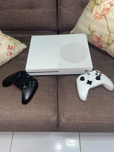 Xbox One S 1tb