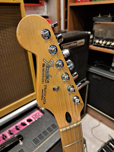 Guitarra Fender Stratocaster Standart Mex