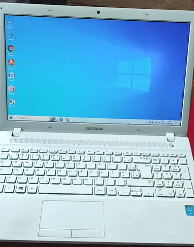 Notebook Samsung I5 4gb De Ram Hd 1 Tera Monitor 15,6  