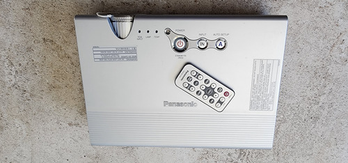 Projetor Panasonic Lcd Pt-lb20su Usado