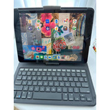 iPad 8va Gen. 128 Gb C/ Magic Keyboard 
