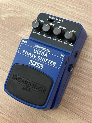 Pedal Behringer Ultra Phase Shifter Up300