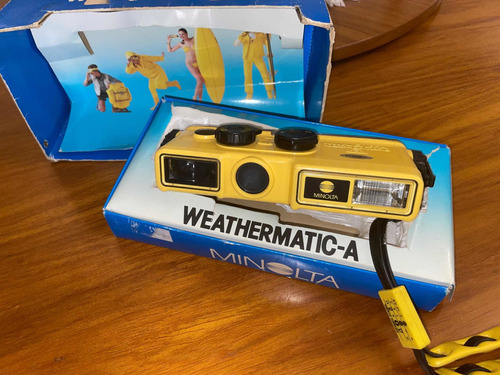 Camera Weathermatic - A Minolta