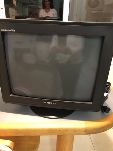 Monitor Color Samsung 17 Pugadas