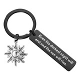 Wusuaned Les Miserables Quote Keychain Incluso El Más Oscuro