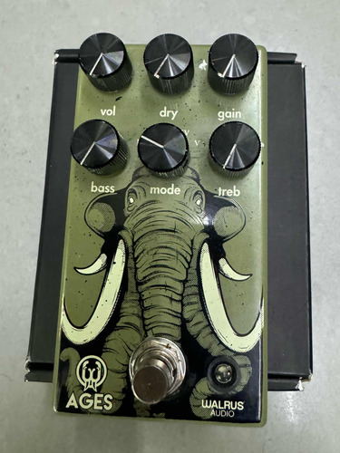 Walrus Ages Pedal