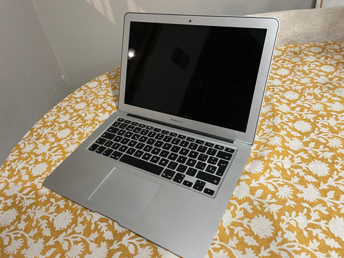 Macbook Air 13'' 2017 8gb