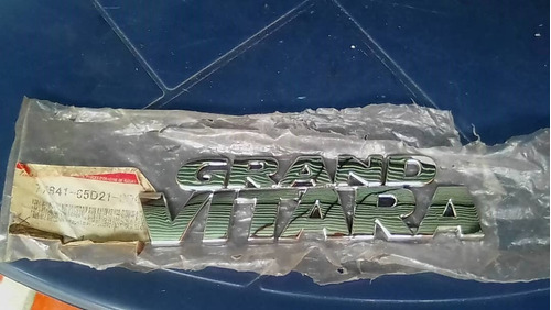 Emblema Letras Grand Vitara Foto 3