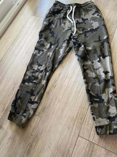 Pantalón Jogging Babucha Zara Camuflado Talle S