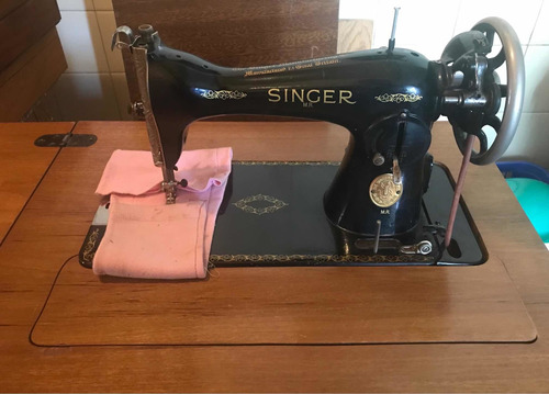 Maquina De Coser A Pedal Singer