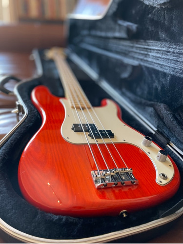 Bajo Fender Precision American Standard Año 2000 - Impecable