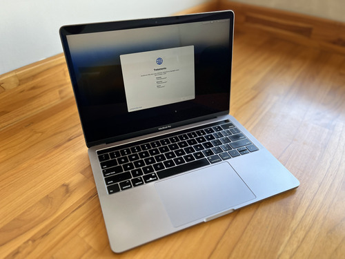 Macbook Pro 2019 - 13.3  - Cinza-espacial - I5 - 8gb - 256gb