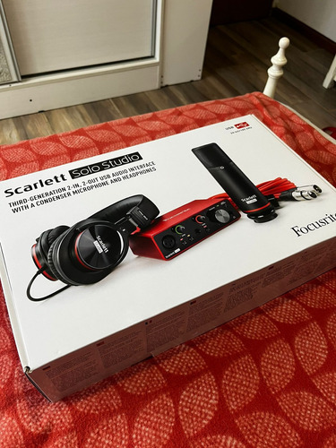 Focusrite Scarlett Solo Studio 3er Gen - Leer Descripción