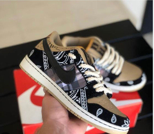 Tenis Air Sb Dunk Low Travis Scott Cactus 