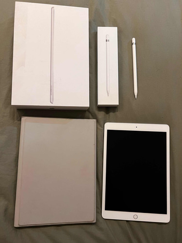 iPad (octava Generación) + Apple Pencil + Cargador Apple