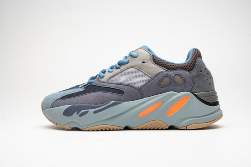 Yeezy Boost  700 Carbon Blue Leia A Descrição