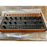 Behringer Crave Semi Modular