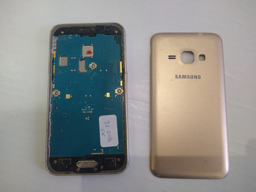 Samsung Galaxy J1 J120 (2016) Usado