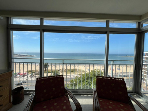 Venta Apartamento 4 Dormitorios Mas Servicio Pocitos Frente A Rambla - Imagen 4