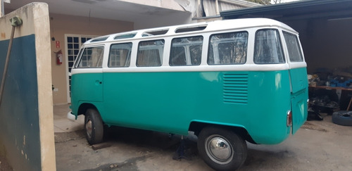 VOLKSWAGEN KOMBI CORUJINHA 