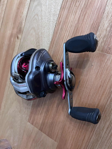 Reel Daiwa Megaforce Twitchin 7.1 100tshl