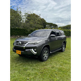 Toyota Fortuner 2020 2.7l Mid