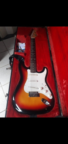 Vendo Guitarra Squier Stratocaster .de Fender