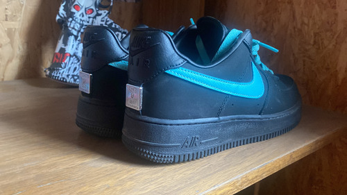 Nike Air Force 1 Negras Sin Caña Talla 40