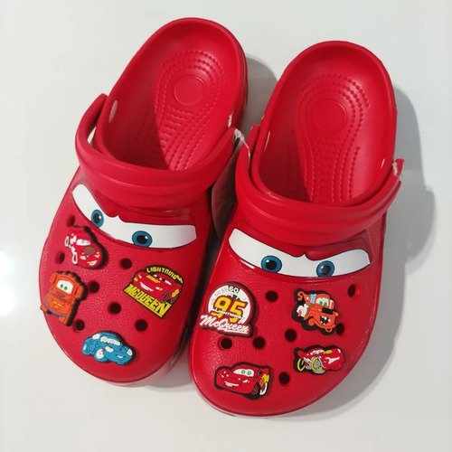 Pantuflas Rayo Mcqueen Con Flor De Zapato Rojas