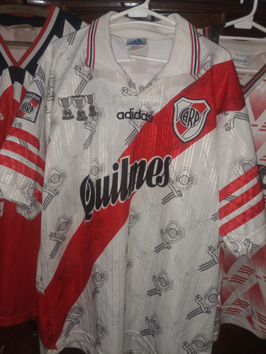 Camiseta River Plate 1997. . Talle 4 ( L )