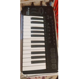 Controlador Alesis Qx 25