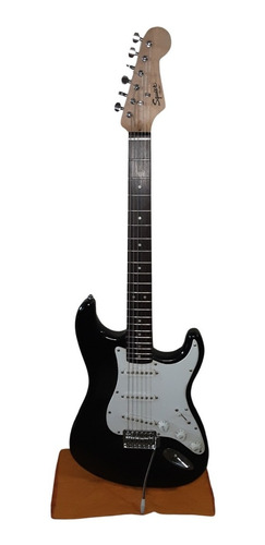 Guitarra Fender Squier Bullet Strat