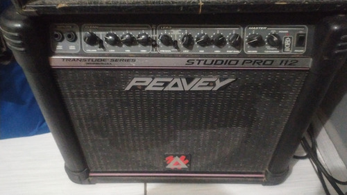 Amplificador Peavey Studio Pro 112 (200watts)