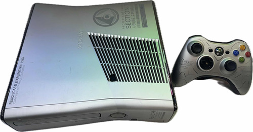 Consola Xbox 360 Slim | Edición Halo Reach Gris  250 Gb