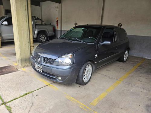 Renault Clio 2005 1.6 Dynamique