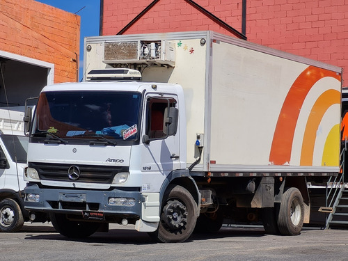 MERCEDES-BENZ ATEGO MB 1518 COM BAÚ REFRIGERADO THERMO KING 