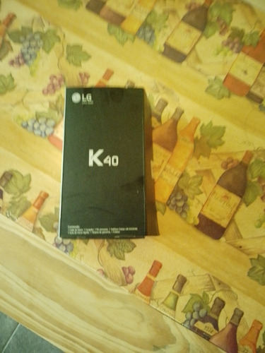 Celular LG K40