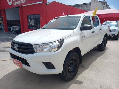 TOYOTA HILUX 2.8 STD 4X4 CD 16V DIESEL 4P MANUAL