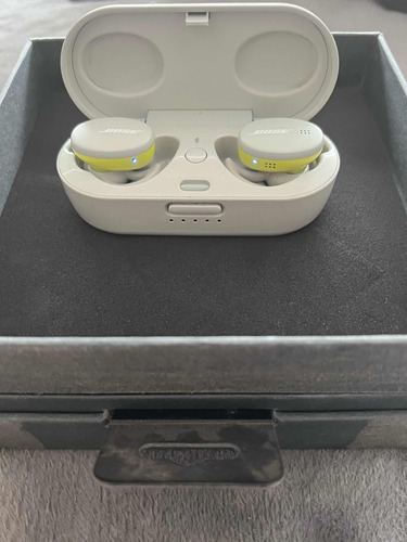 Bose Sport Earbuds Glacier White