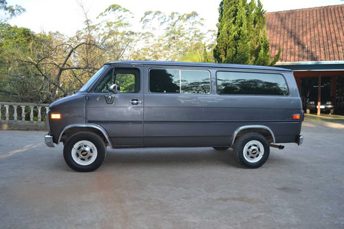 VAN FURGAO CHEVROLET BEAUVILLE