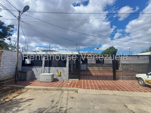 Marianny Gonzalez, Vende Hermosa Casa Remodelada En Urb Trinitarias Barquisimeto - Imagen 2