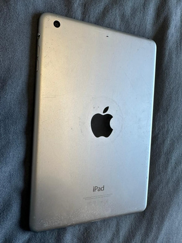Apple iPad Mini 3 A1599 64gb Wi-fi 7.9 - Con Funda Antigolpe