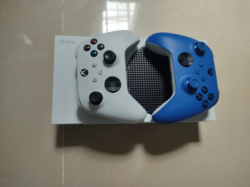 Xbox Series S 512gb Color Blanco - Usado - 2 Controles