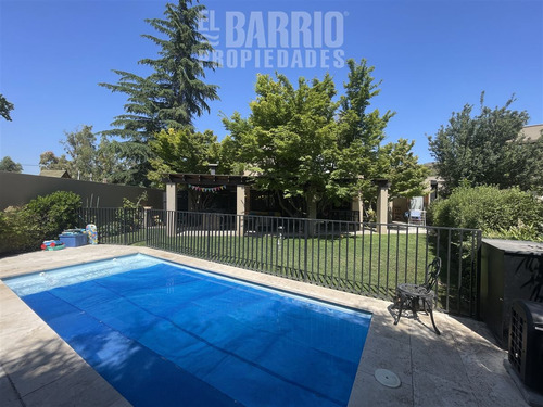 Casa En Venta De 3 Dorm. En Santa Elena