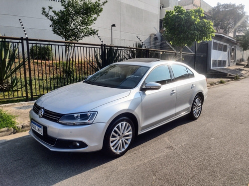 VOLKSWAGEN JETTA 2012 2.0 TSI HIGHLINE 4P