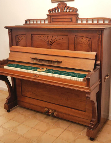 Piano Alemán Antiguo, Único En América Latina